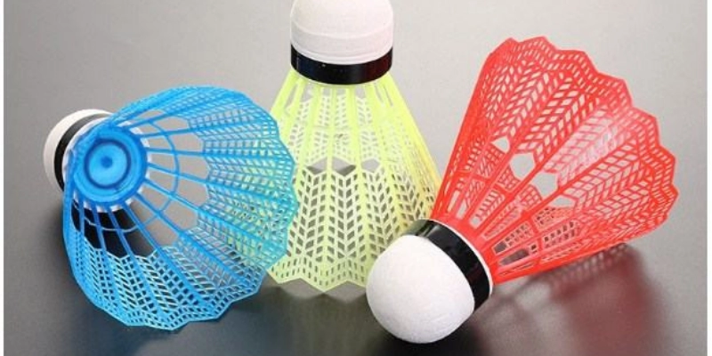 Cầu Lông Nhựa: Tất Cả Điều Bạn Cần Biết Khi Chọn Mua Và Sử Dụng - HIVEX.BABY